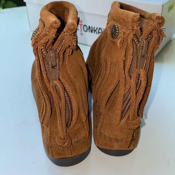 AUTH NIB MINNETONKA Hi-Top Back Zip Boot Brown - Picture 3 of 10